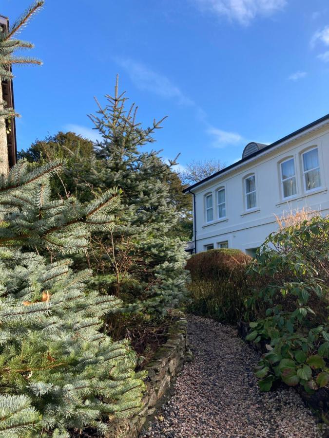Hollyhocks Holiday Home- 2 Bedroomed Ground Floor Apartment Sleeps 5 Ivybridge Buitenkant foto