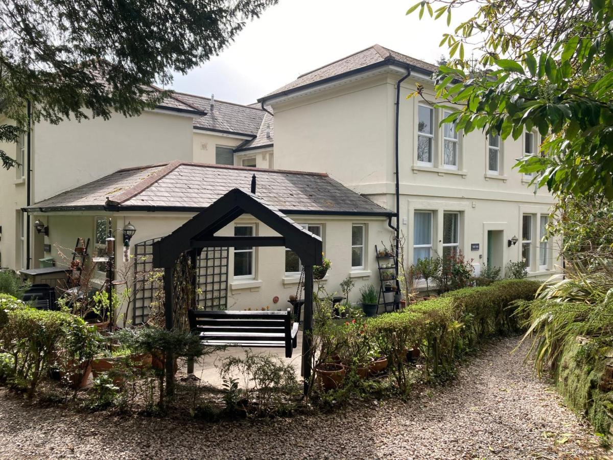 Hollyhocks Holiday Home- 2 Bedroomed Ground Floor Apartment Sleeps 5 Ivybridge Buitenkant foto