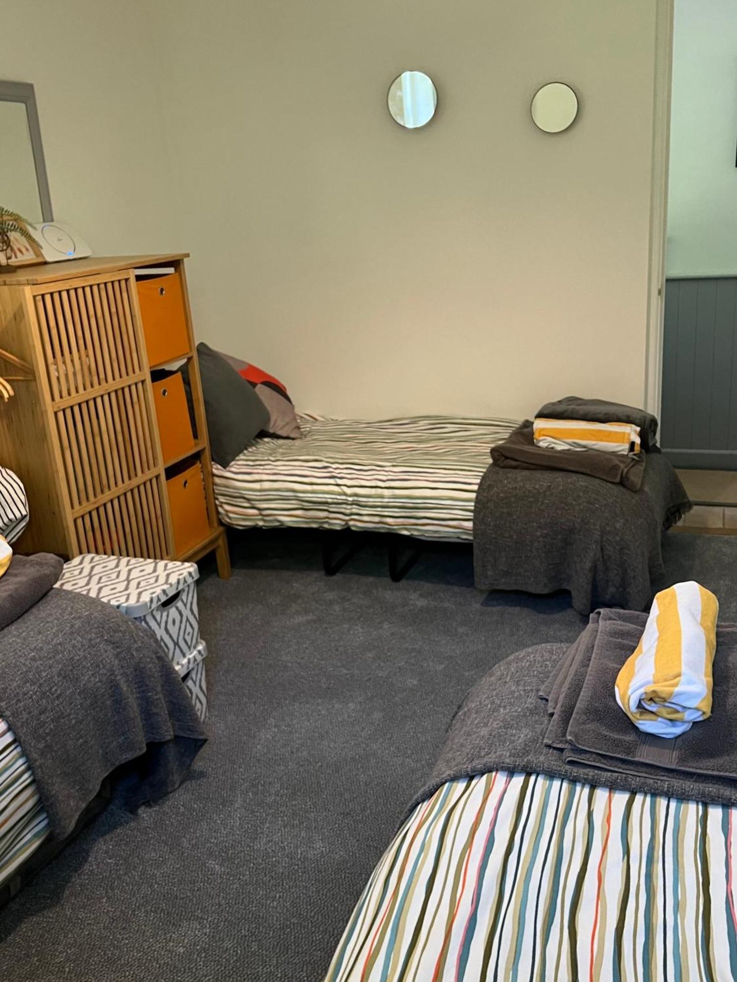 Hollyhocks Holiday Home- 2 Bedroomed Ground Floor Apartment Sleeps 5 Ivybridge Buitenkant foto